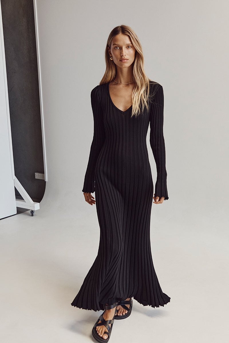 Long Sleeved Knit Midi Dress