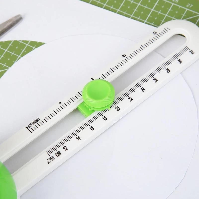 mamymarket™-Simple Plastic Round Cutting Knife Model