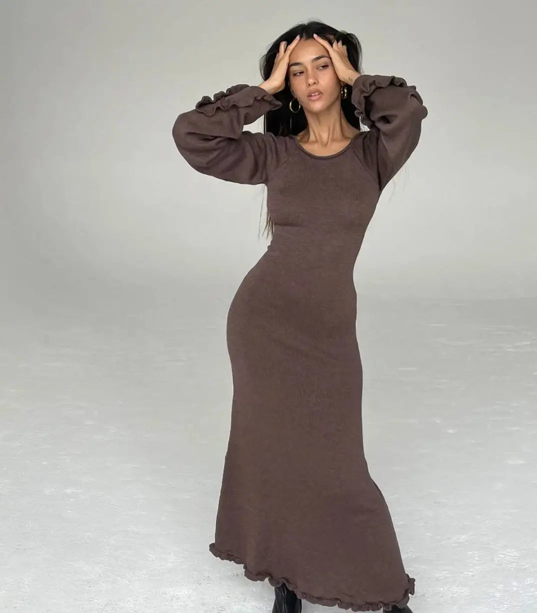 Elegant knitted bell sleeve sweater backless dress