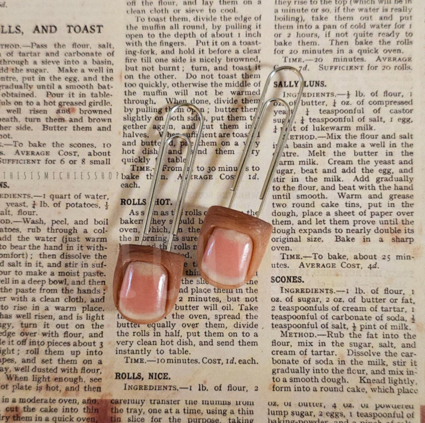 mamymarket™-Realistic Finger Bookmark