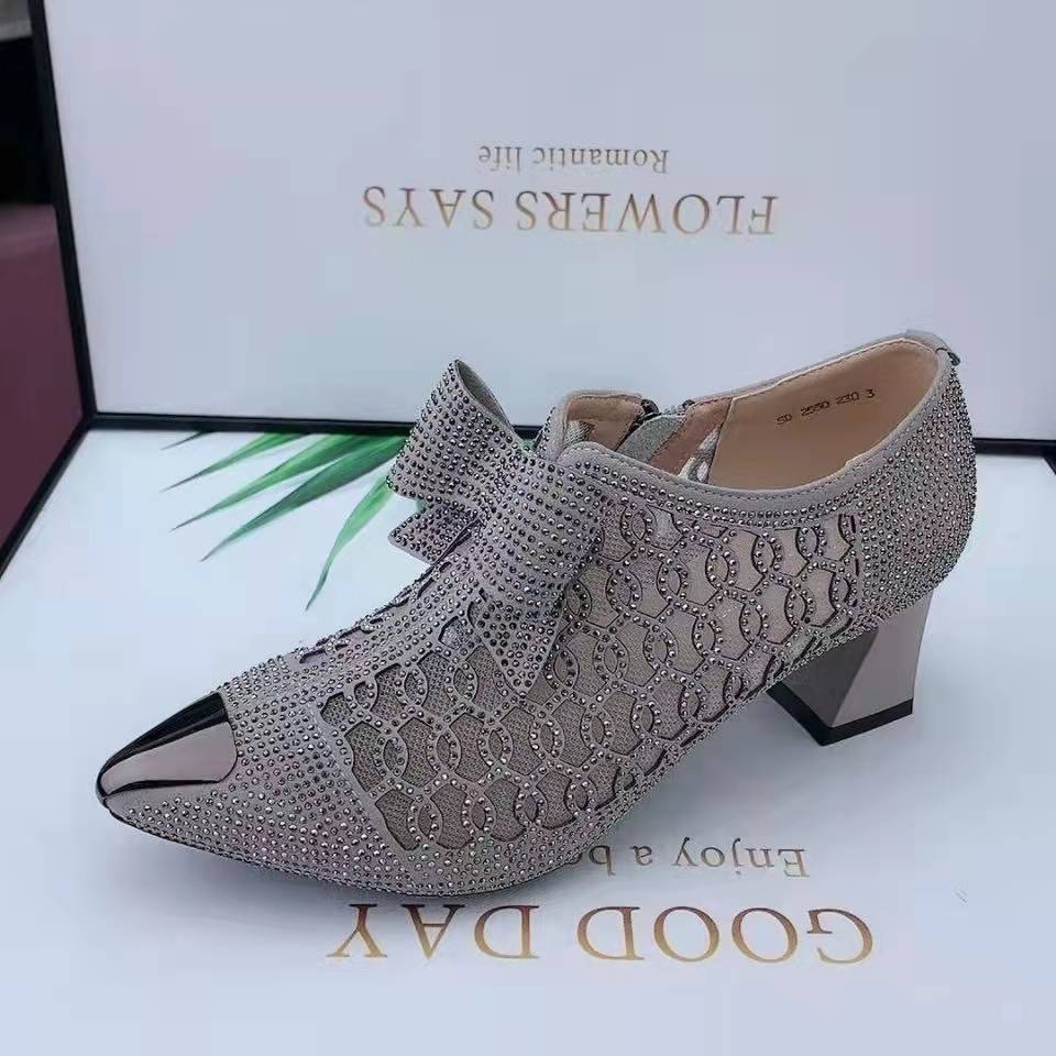 2023 summer casual  Rhinestone hollow chunky heel shoes and new belt buckle solid color plus size women's sandals