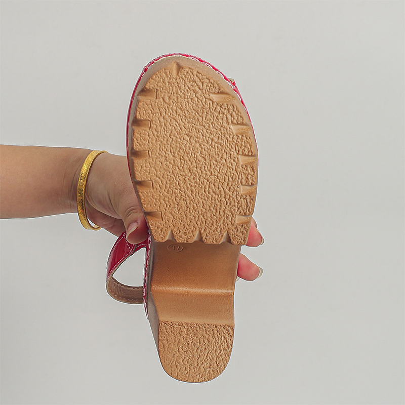 🏖️Elegant Peep-Toe Buckle Heeled Sandals